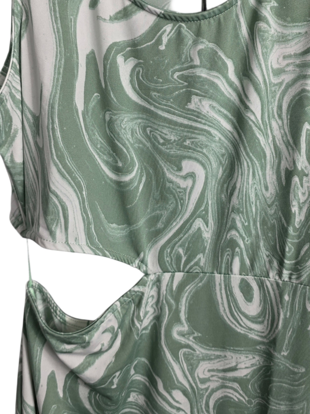 Dual Nature Swirl Cutout Dress - Picture 4 of 5